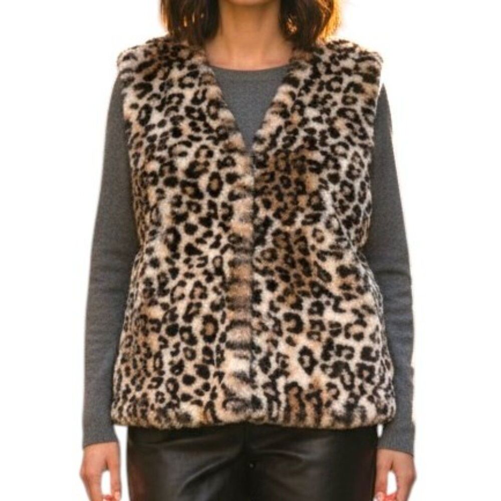CARMEN MARC Valvo Plus Size Faux Fur Vest, NWT!